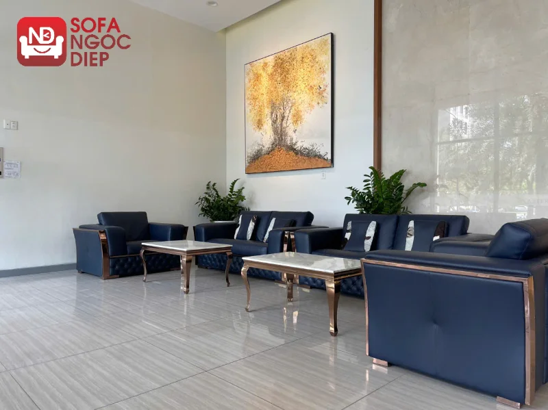 Hình ảnh thi công đóng mới 70 bộ ghế sofa tại Masteri Thảo Điền